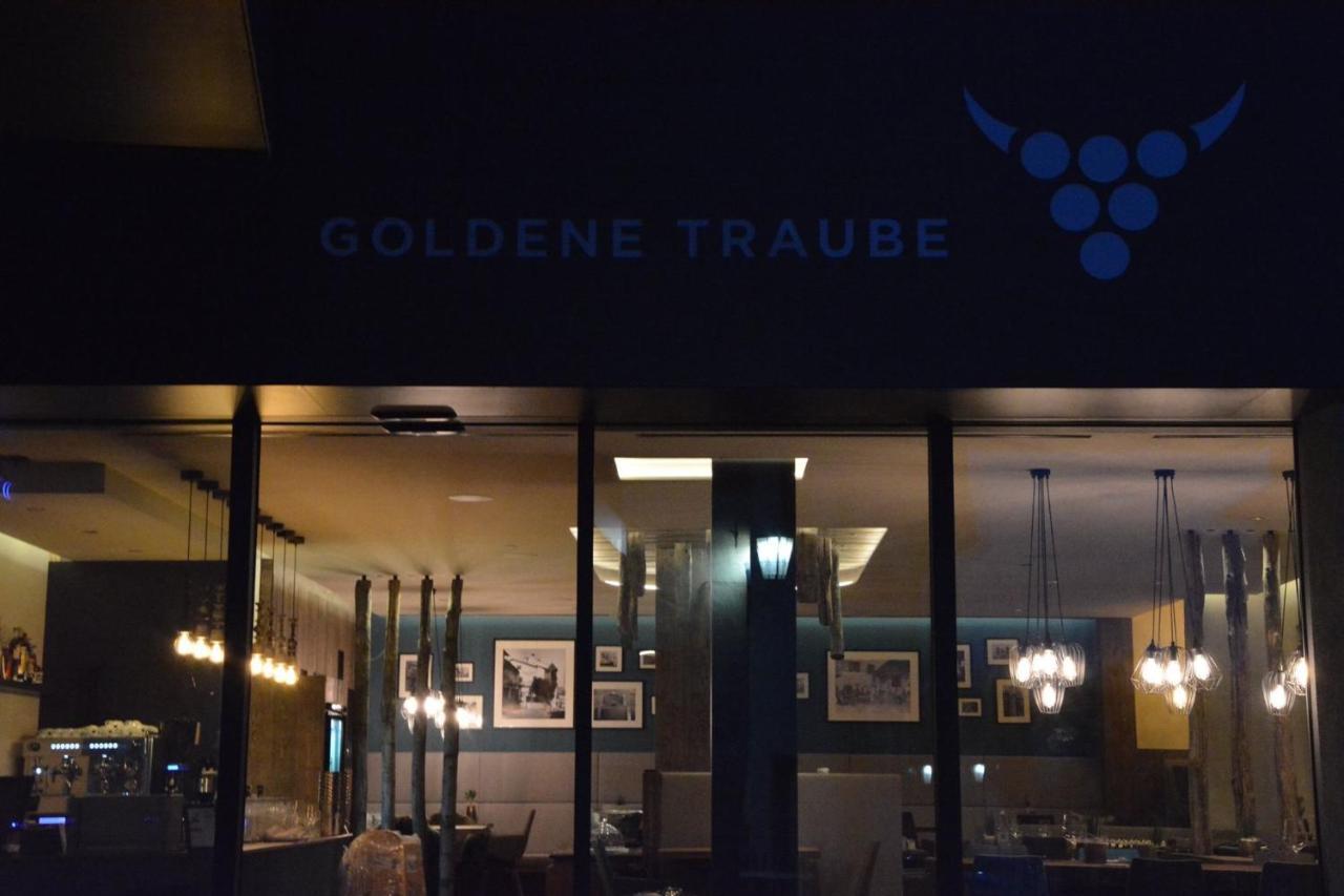 Hotel Goldene Traube Termeno Bagian luar foto